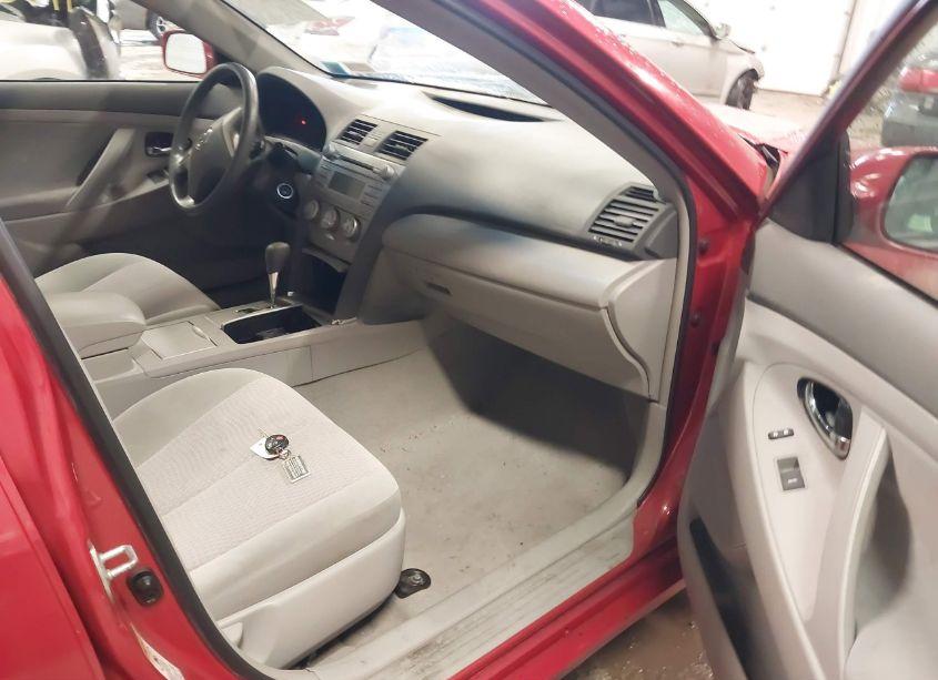 Photo 5 of 2010 Toyota Camry LE (VIN 4T1BF3EK2AU538904)