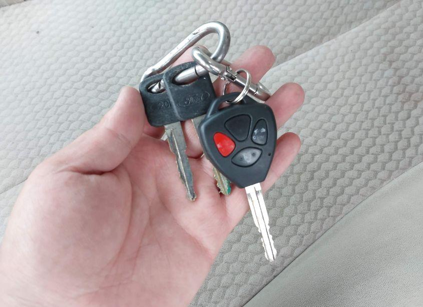 Photo 11 of 2010 Toyota Camry SE/LE/XLE (VIN 4T1BF3EK2AU542743)