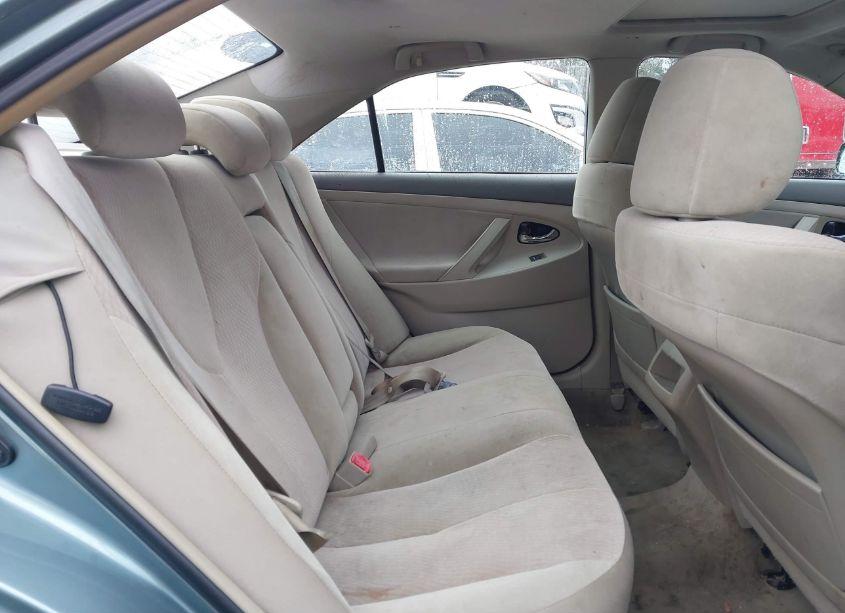 Photo 8 of 2010 Toyota Camry SE/LE/XLE (VIN 4T1BF3EK2AU542743)