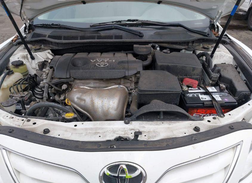 Photo 10 of 2010 Toyota Camry LE (VIN 4T1BF3EK2AU546081)