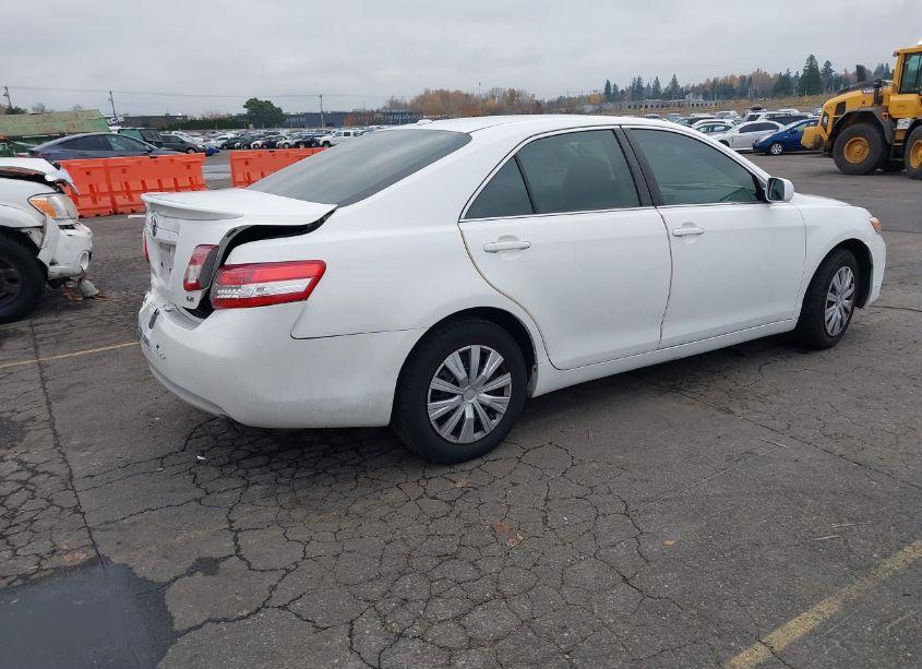 Photo 4 of 2010 Toyota Camry LE (VIN 4T1BF3EK2AU546081)