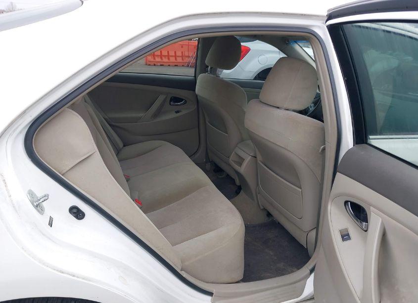 Photo 8 of 2010 Toyota Camry LE (VIN 4T1BF3EK2AU546081)