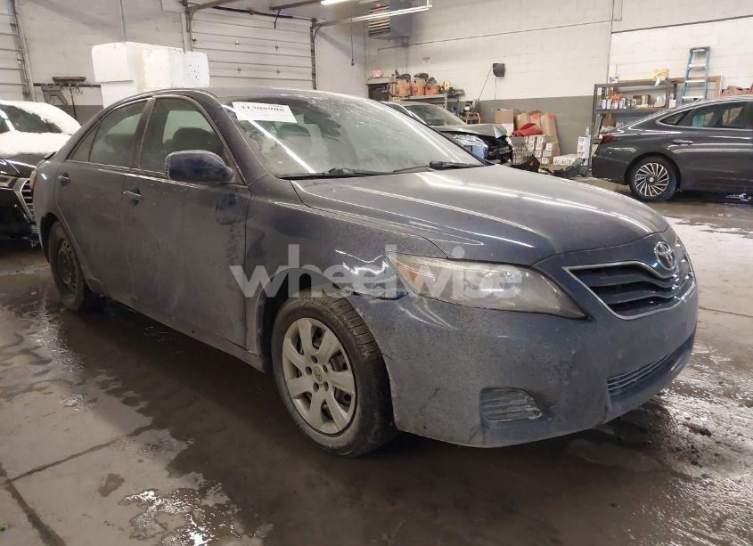 2010 Toyota Camry LE (VIN 4T1BF3EK2AU558683) main photo