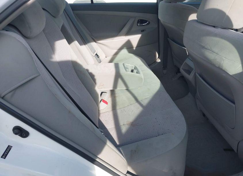 Photo 8 of 2010 Toyota Camry LE (VIN 4T1BF3EK2AU559736)