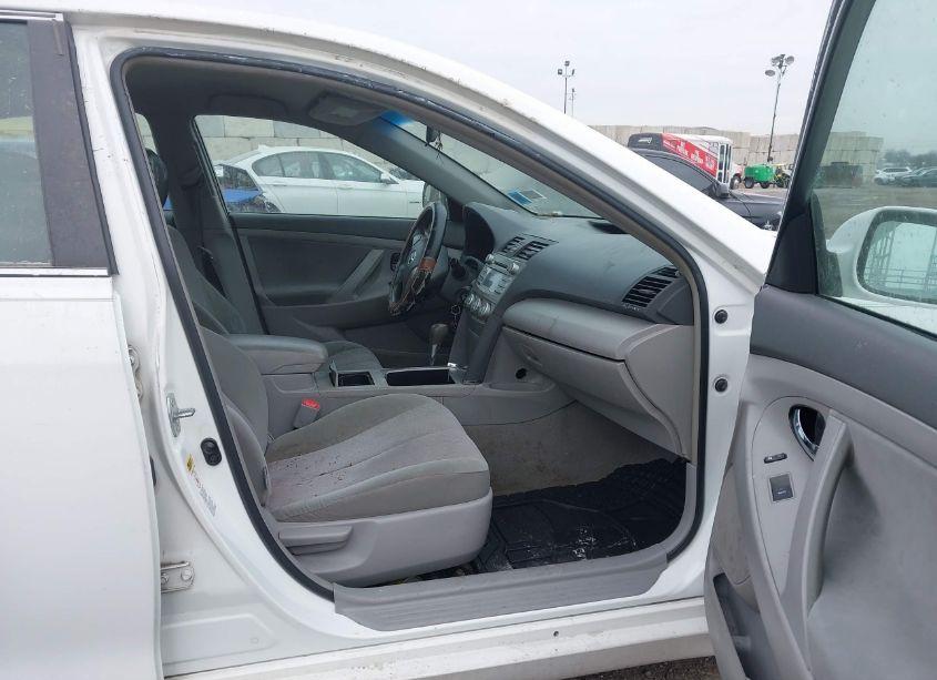 Photo 5 of 2010 Toyota Camry N/A (VIN 4T1BF3EK2AU560112)