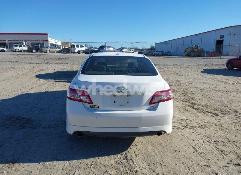 Photo 17 of 2010 Toyota Camry SE (VIN 4T1BF3EK2AU564600)