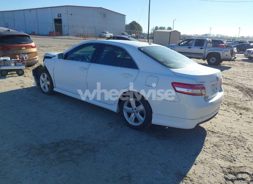 Photo 3 of 2010 Toyota Camry SE (VIN 4T1BF3EK2AU564600)