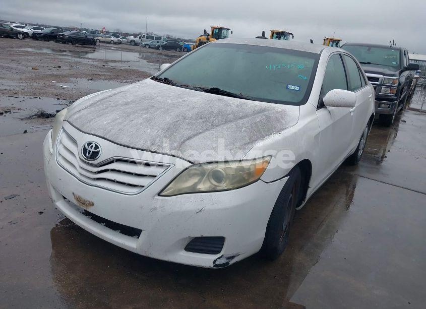 Photo 2 of 2010 Toyota Camry (VIN 4T1BF3EK2AU571000)