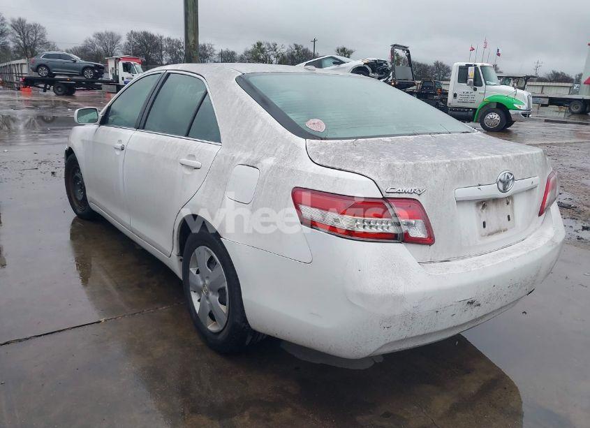 Photo 3 of 2010 Toyota Camry (VIN 4T1BF3EK2AU571000)