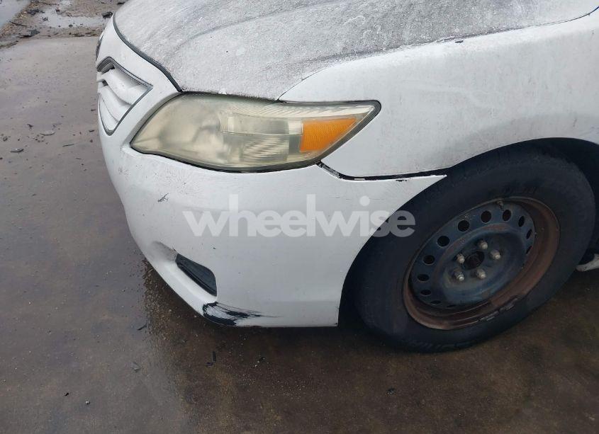 Photo 6 of 2010 Toyota Camry (VIN 4T1BF3EK2AU571000)