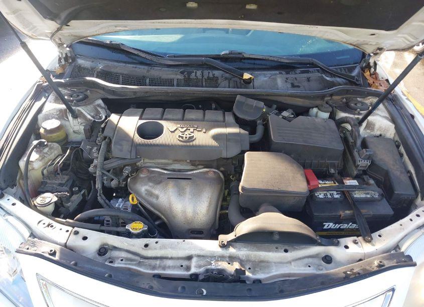 Photo 10 of 2010 Toyota Camry LE (VIN 4T1BF3EK2AU573572)