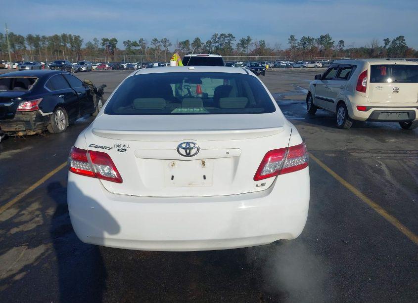 Photo 16 of 2010 Toyota Camry LE (VIN 4T1BF3EK2AU573572)