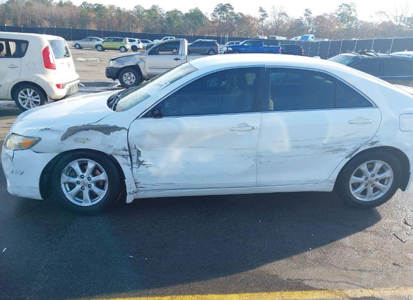 Photo 6 of 2010 Toyota Camry LE (VIN 4T1BF3EK2AU573572)