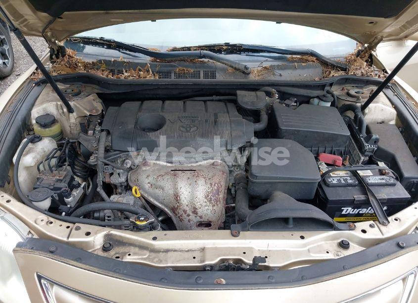 Photo 10 of 2011 Toyota Camry LE (VIN 4T1BF3EK2BU119615)