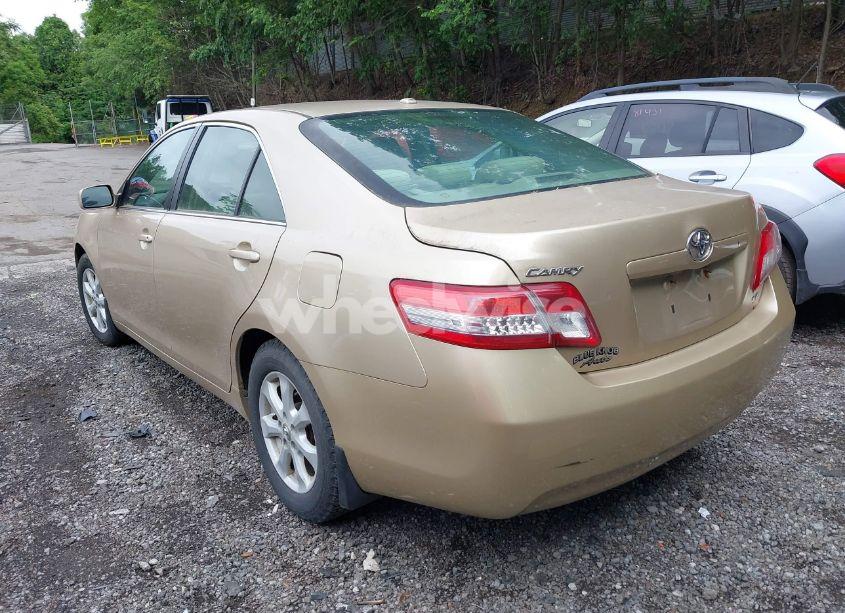 Photo 3 of 2011 Toyota Camry LE (VIN 4T1BF3EK2BU119615)