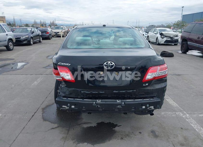 Photo 17 of 2011 Toyota Camry LE (VIN 4T1BF3EK2BU123664)