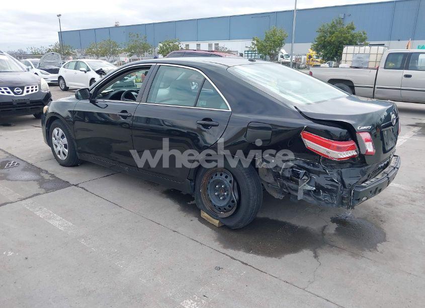 Photo 3 of 2011 Toyota Camry LE (VIN 4T1BF3EK2BU123664)