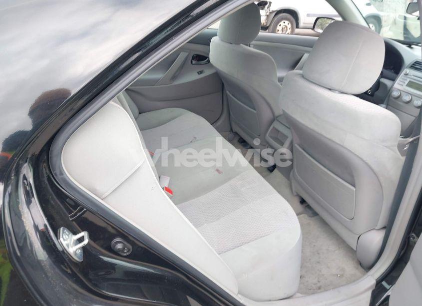 Photo 8 of 2011 Toyota Camry LE (VIN 4T1BF3EK2BU123664)