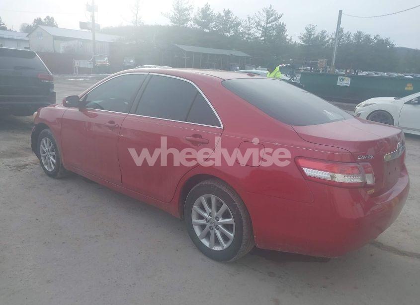 Photo 3 of 2011 Toyota Camry XLE (VIN 4T1BF3EK2BU127682)