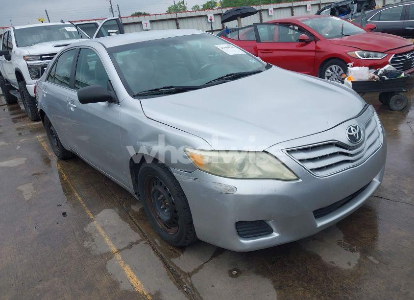 2011 Toyota Camry (VIN 4T1BF3EK2BU130159) main photo