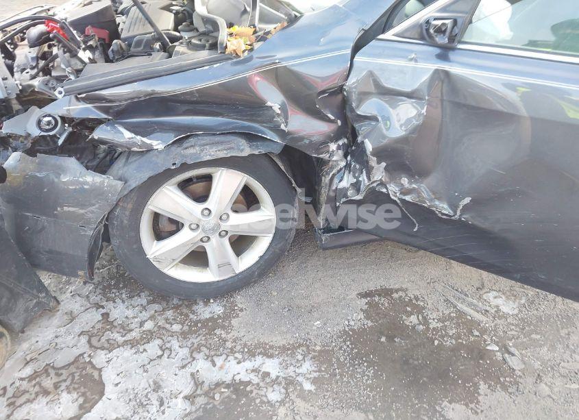 Photo 6 of 2011 Toyota Camry SE (VIN 4T1BF3EK2BU130744)