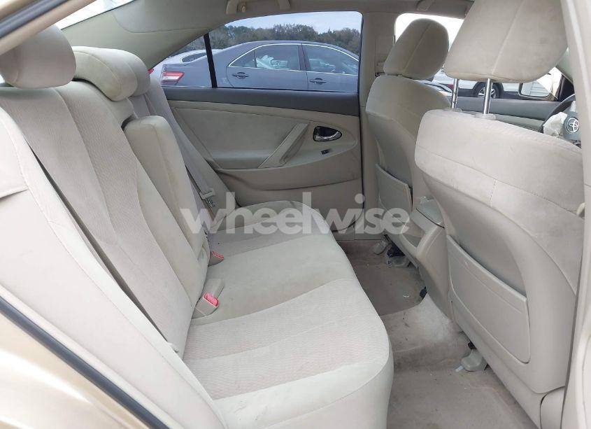 Photo 8 of 2011 Toyota Camry LE (VIN 4T1BF3EK2BU131165)