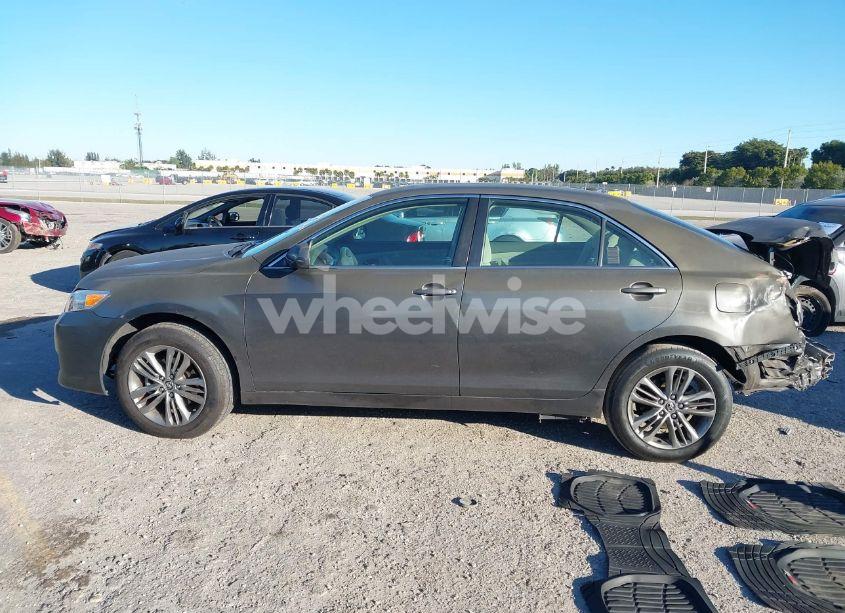 Photo 15 of 2011 Toyota Camry LE (VIN 4T1BF3EK2BU137113)