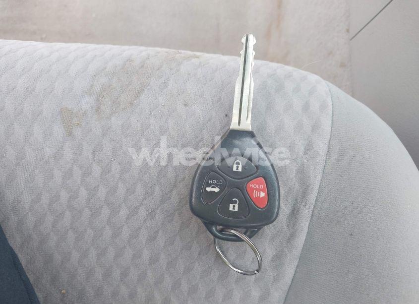 Photo 11 of 2011 Toyota Camry LE (VIN 4T1BF3EK2BU147902)