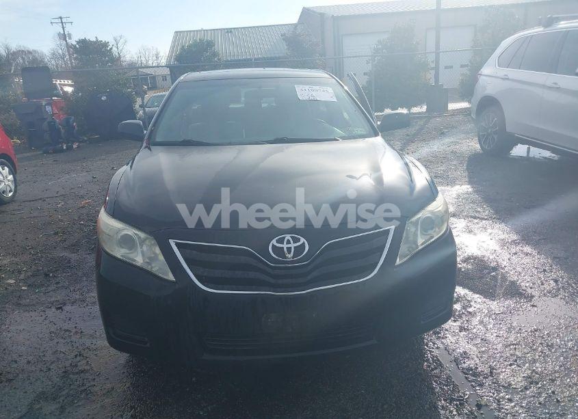 Photo 12 of 2011 Toyota Camry LE (VIN 4T1BF3EK2BU147902)