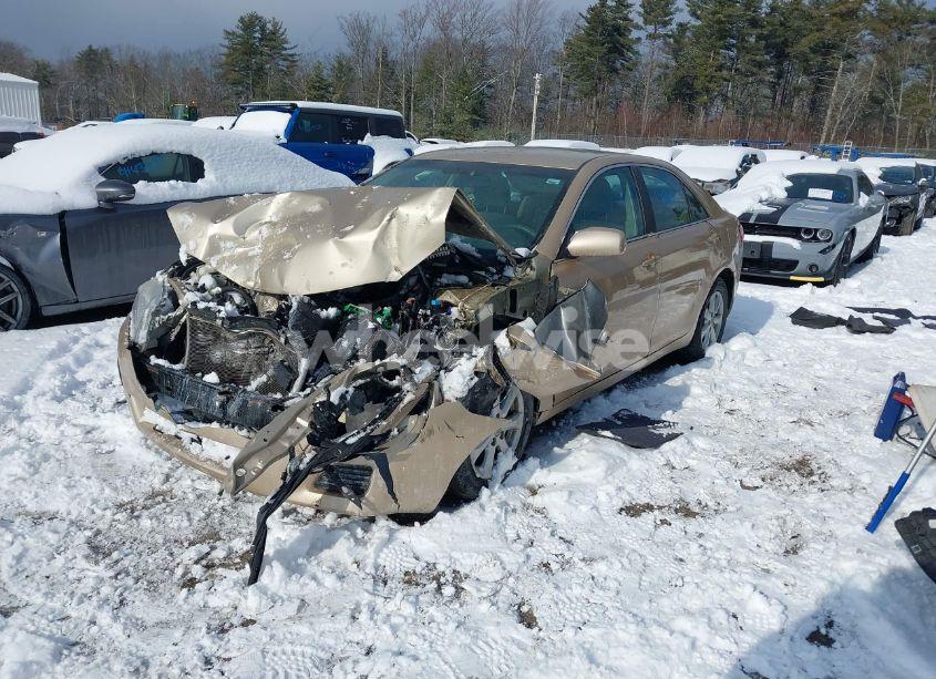 Photo 2 of 2011 Toyota Camry LE (VIN 4T1BF3EK2BU150251)