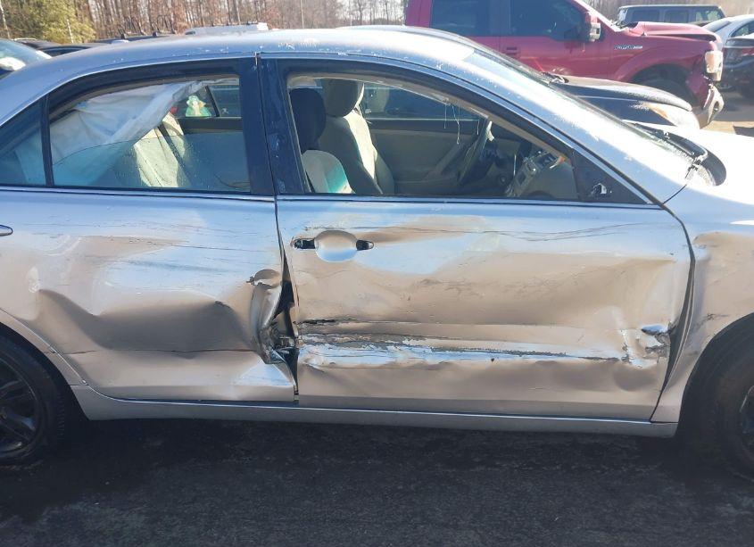 Photo 6 of 2011 Toyota Camry LE (VIN 4T1BF3EK2BU152419)