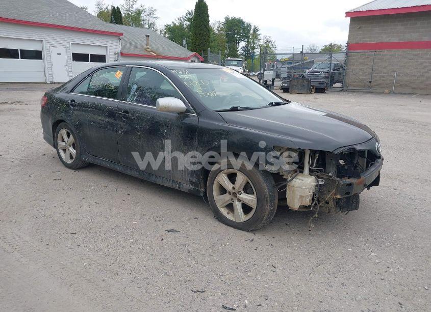 2011 Toyota Camry SE (VIN 4T1BF3EK2BU158267) main photo