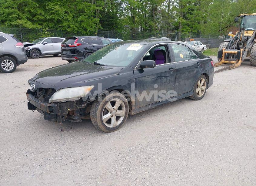 Photo 2 of 2011 Toyota Camry SE (VIN 4T1BF3EK2BU158267)