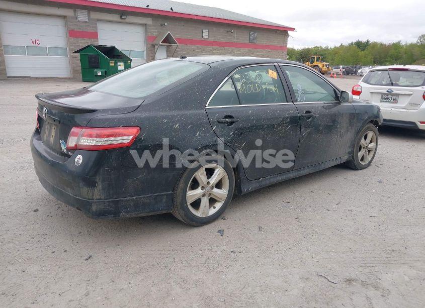 Photo 4 of 2011 Toyota Camry SE (VIN 4T1BF3EK2BU158267)