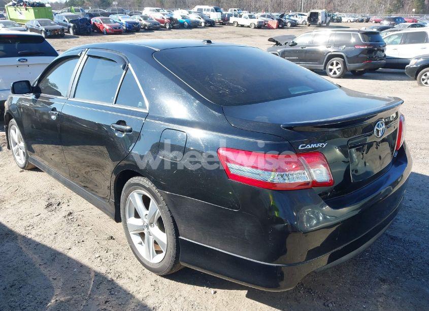 Photo 3 of 2011 Toyota Camry SE (VIN 4T1BF3EK2BU160813)