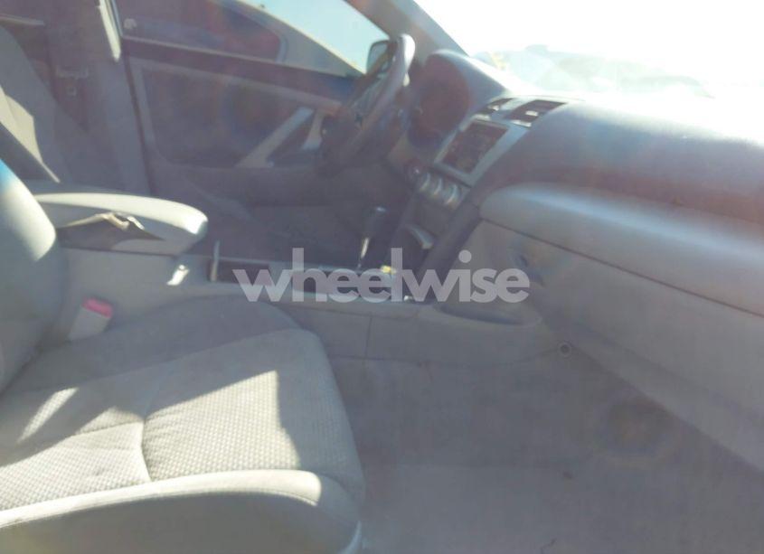 Photo 5 of 2011 Toyota Camry SE (VIN 4T1BF3EK2BU160813)