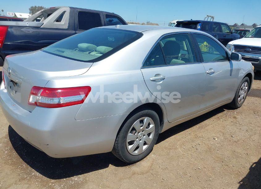 Photo 4 of 2011 Toyota Camry (VIN 4T1BF3EK2BU169303)