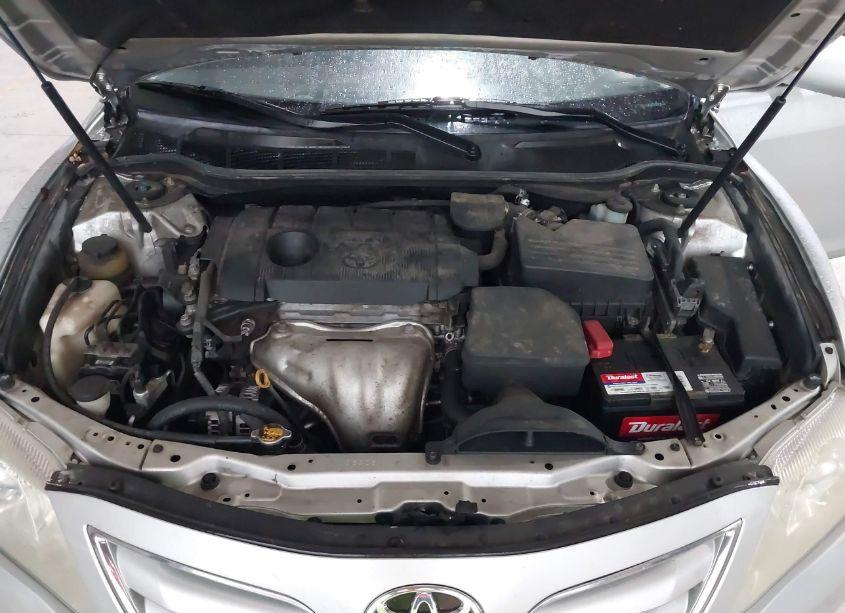 Photo 10 of 2011 Toyota Camry LE (VIN 4T1BF3EK2BU174226)