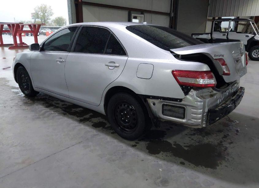 Photo 3 of 2011 Toyota Camry LE (VIN 4T1BF3EK2BU174226)