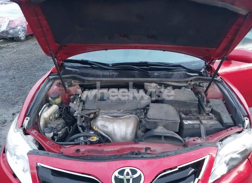 Photo 10 of 2011 Toyota Camry LE (VIN 4T1BF3EK2BU181497)