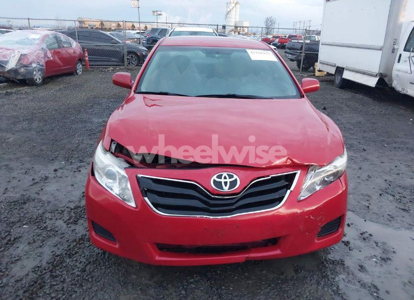 Photo 12 of 2011 Toyota Camry LE (VIN 4T1BF3EK2BU181497)