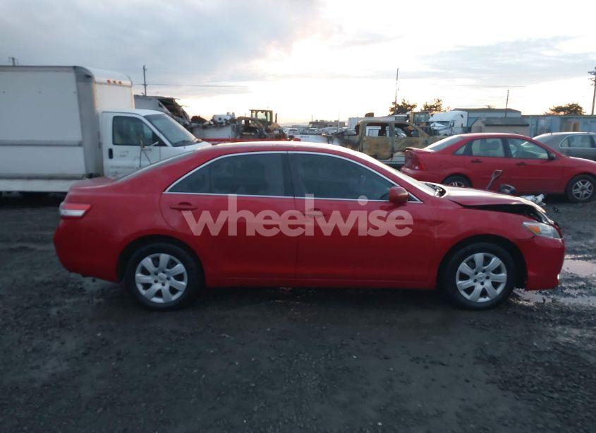 Photo 13 of 2011 Toyota Camry LE (VIN 4T1BF3EK2BU181497)