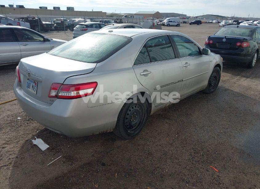Photo 4 of 2011 Toyota Camry LE (VIN 4T1BF3EK2BU190166)