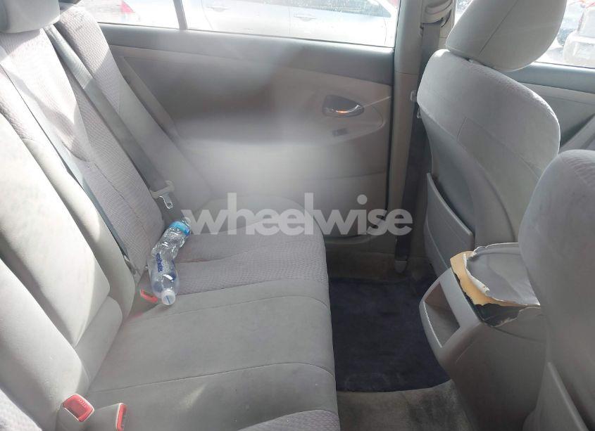 Photo 8 of 2011 Toyota Camry LE (VIN 4T1BF3EK2BU190166)