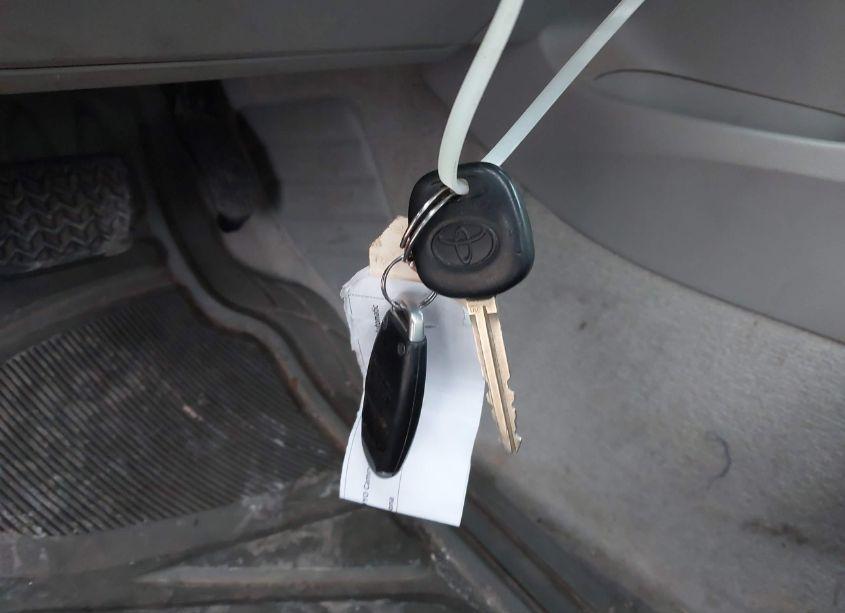 Photo 11 of 2011 Toyota Camry (VIN 4T1BF3EK2BU191107)