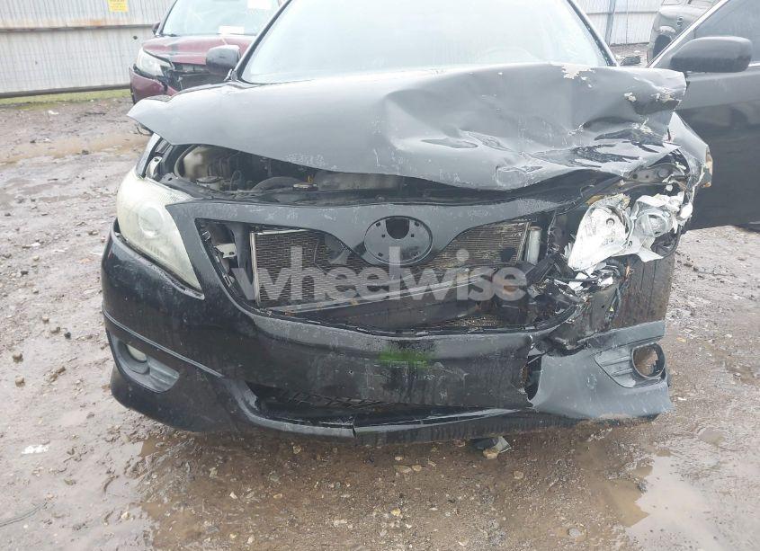 Photo 6 of 2011 Toyota Camry SE (VIN 4T1BF3EK2BU194735)