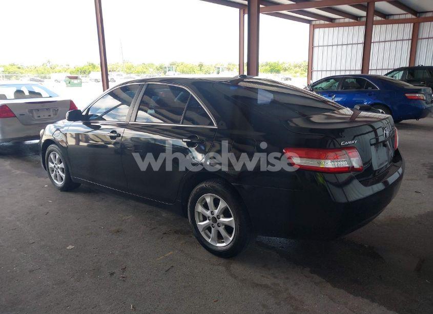 Photo 3 of 2011 Toyota Camry LE (VIN 4T1BF3EK2BU200064)