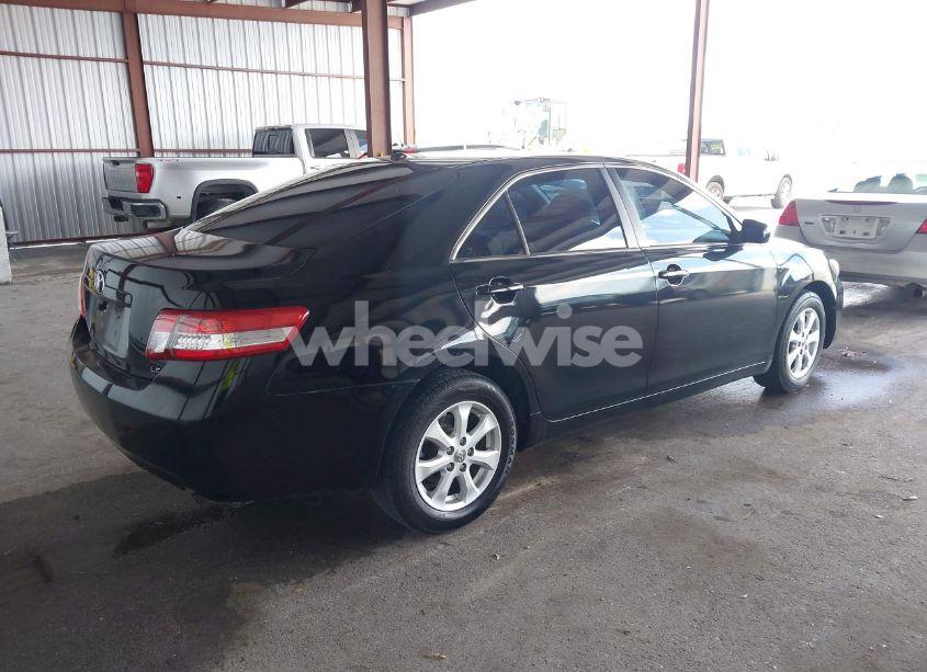 Photo 4 of 2011 Toyota Camry LE (VIN 4T1BF3EK2BU200064)