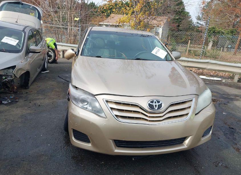 Photo 12 of 2011 Toyota Camry LE (VIN 4T1BF3EK2BU218578)