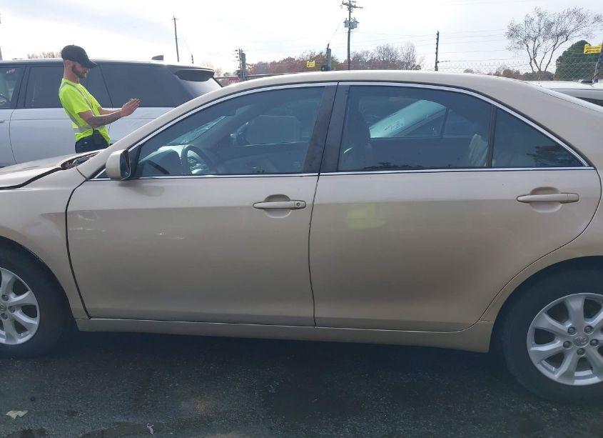 Photo 14 of 2011 Toyota Camry LE (VIN 4T1BF3EK2BU218578)